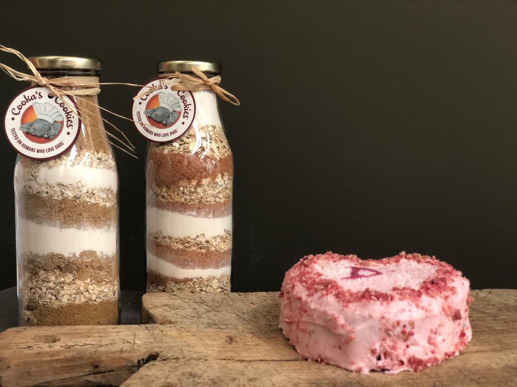 Cake in a bottle delicious Cake for dogs Cooka's Cookies